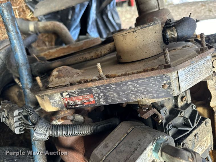 image for item LO9463 Cummins ISB 205  engine