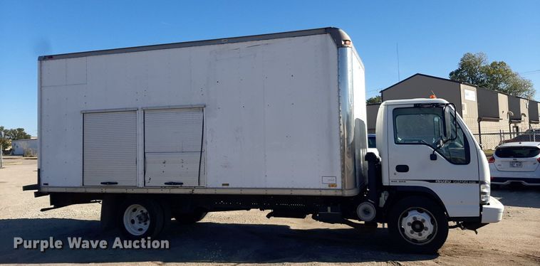 image for item LX9794 2006 Isuzu NPR  box truck