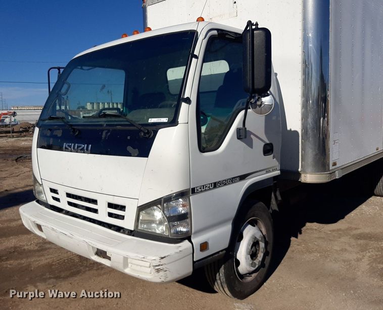 image for item LX9794 2006 Isuzu NPR  box truck