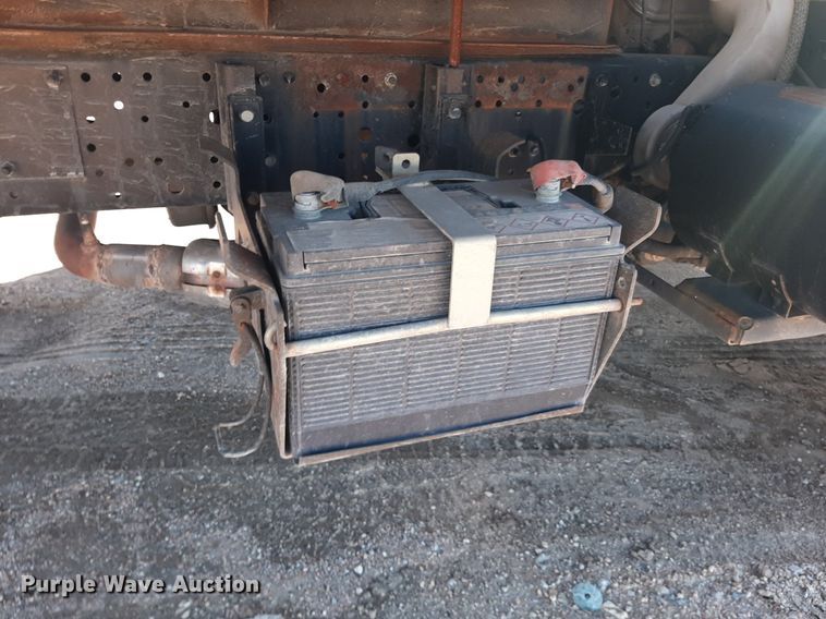 image for item LX9794 2006 Isuzu NPR  box truck