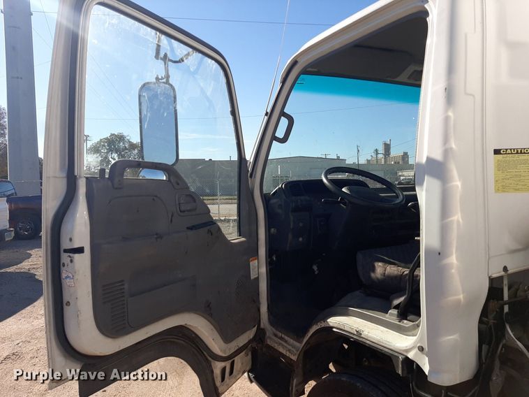 image for item LX9794 2006 Isuzu NPR  box truck