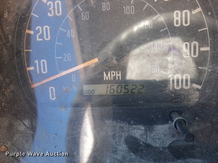 image for item LX9794 2006 Isuzu NPR  box truck