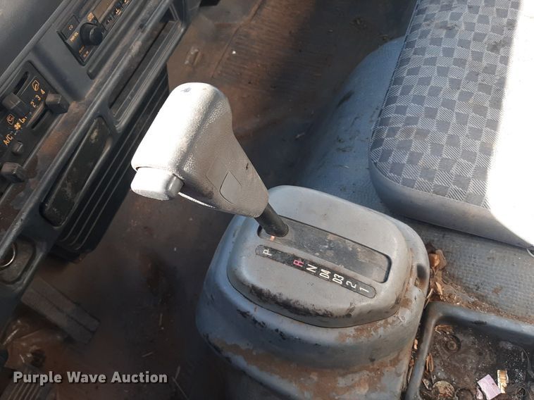 image for item LX9794 2006 Isuzu NPR  box truck