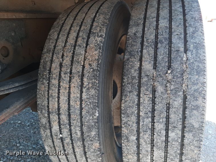 image for item LX9794 2006 Isuzu NPR  box truck