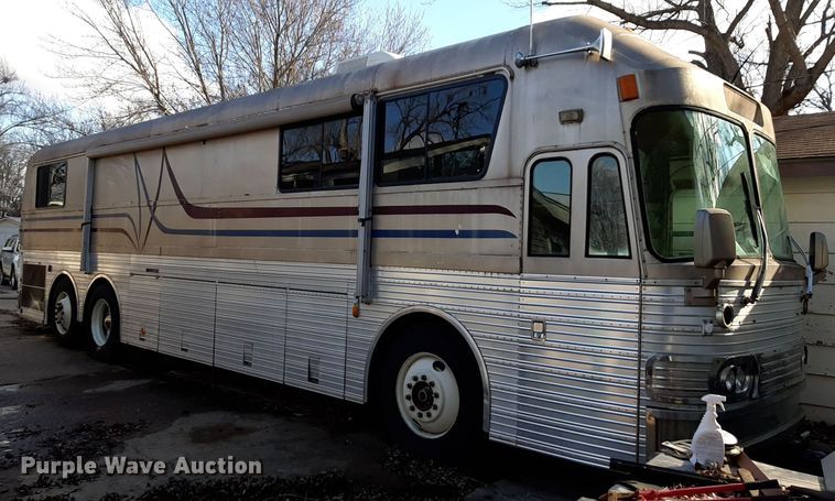 image for item LY9007 1966 Eagle Coach  RV