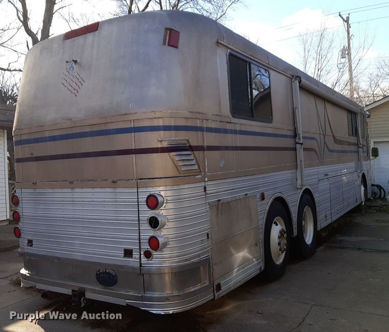 image for item LY9007 1966 Eagle Coach  RV