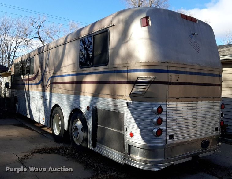 image for item LY9007 1966 Eagle Coach  RV