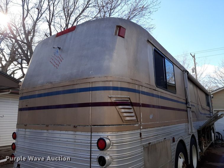 image for item LY9007 1966 Eagle Coach  RV