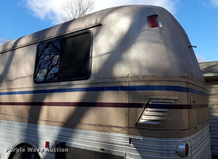 image for item LY9007 1966 Eagle Coach  RV