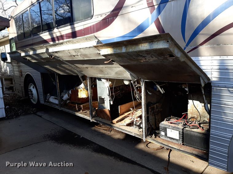 image for item LY9007 1966 Eagle Coach  RV