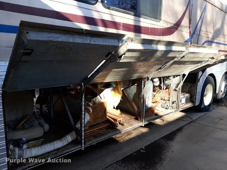 image for item LY9007 1966 Eagle Coach  RV