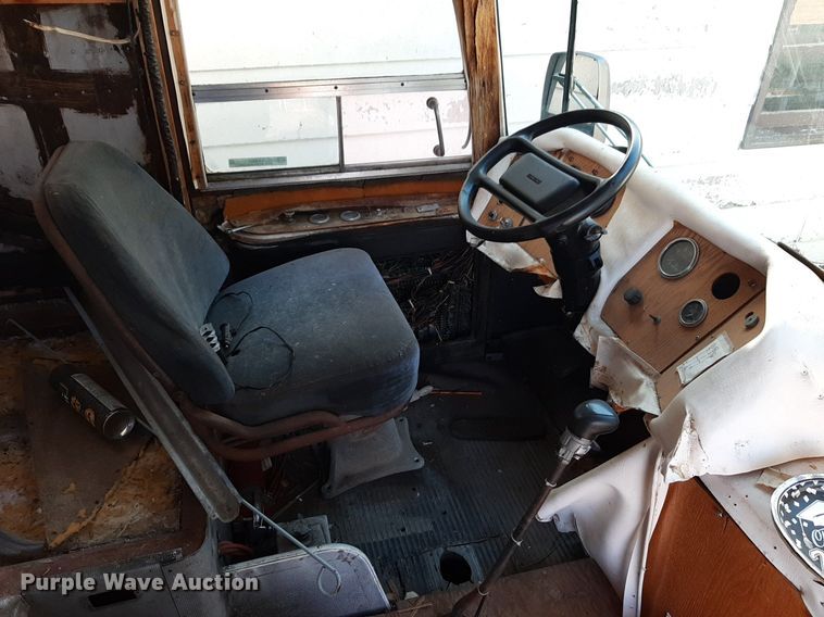 image for item LY9007 1966 Eagle Coach  RV