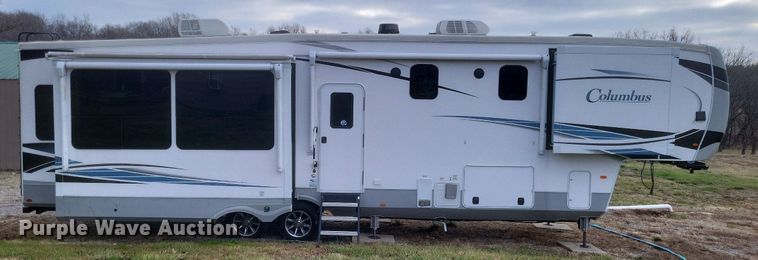 image for item MI9880 2022 Columbus 382FB  camper