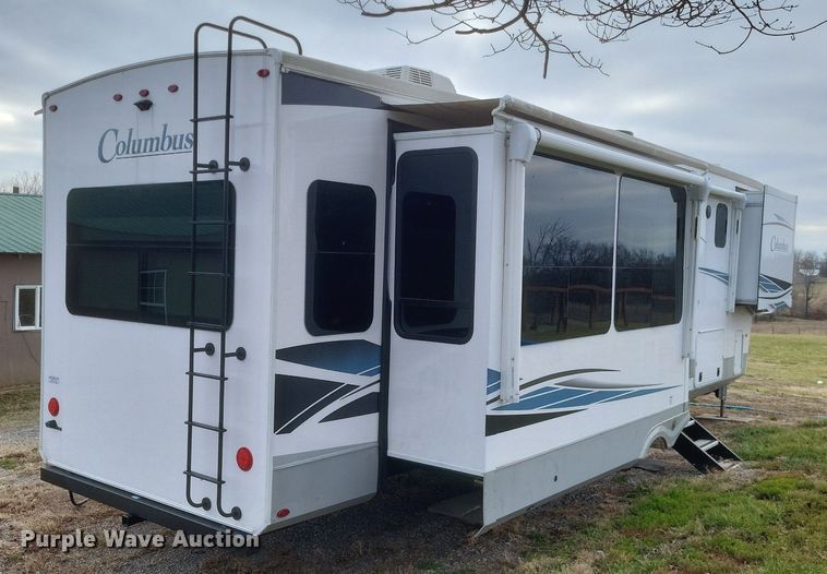 image for item MI9880 2022 Columbus 382FB  camper