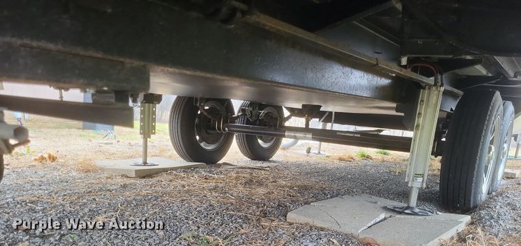 image for item MI9880 2022 Columbus 382FB  camper