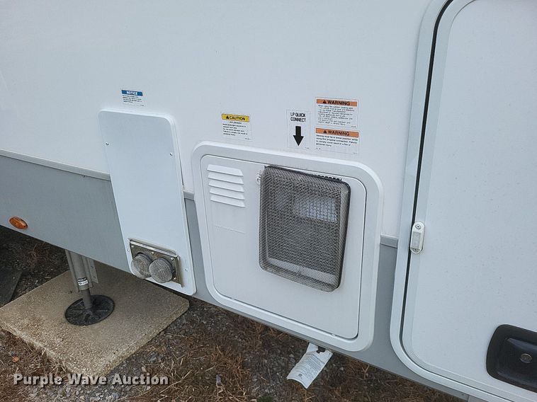 image for item MI9880 2022 Columbus 382FB  camper