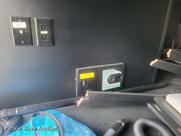 image for item MI9880 2022 Columbus 382FB  camper