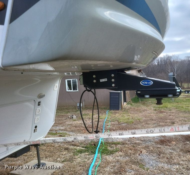 image for item MI9880 2022 Columbus 382FB  camper