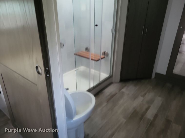 image for item MI9880 2022 Columbus 382FB  camper