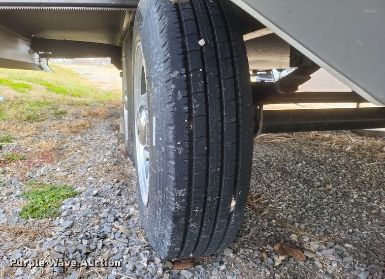 image for item MI9880 2022 Columbus 382FB  camper