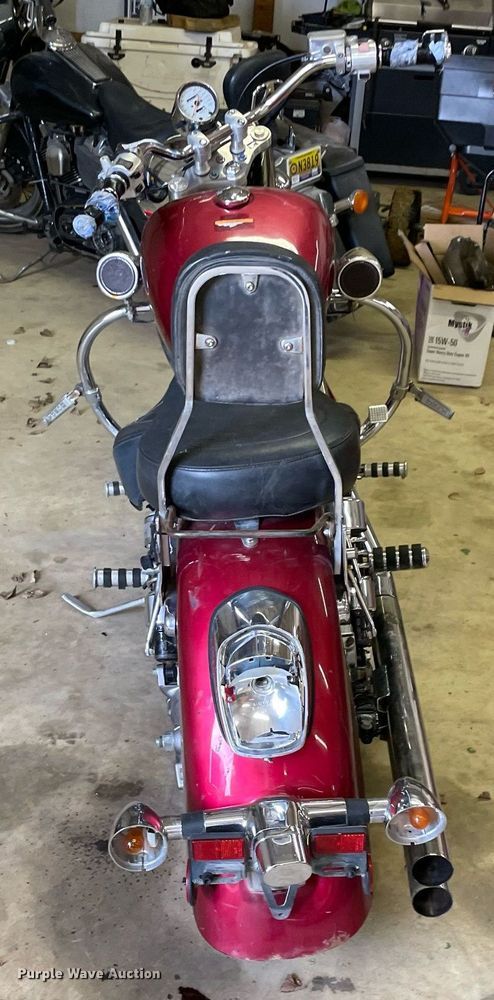 image for item NA9731 2004 Honda Shadow VT1100C2  motorcycle