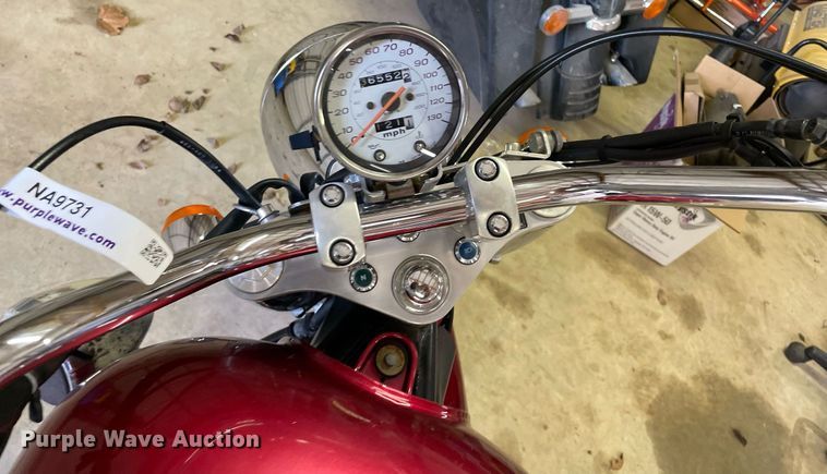 image for item NA9731 2004 Honda Shadow VT1100C2  motorcycle