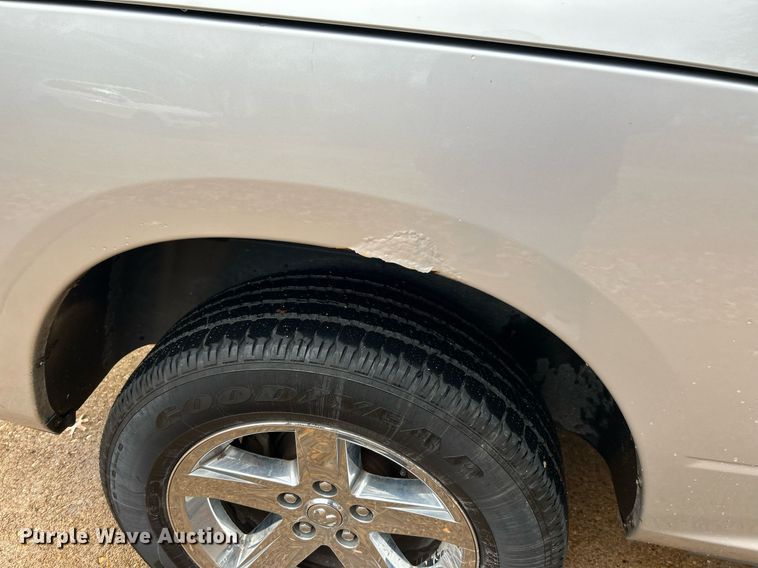 image for item NE9603 2009 Dodge Ram 1500  Crew Cab pickup truck