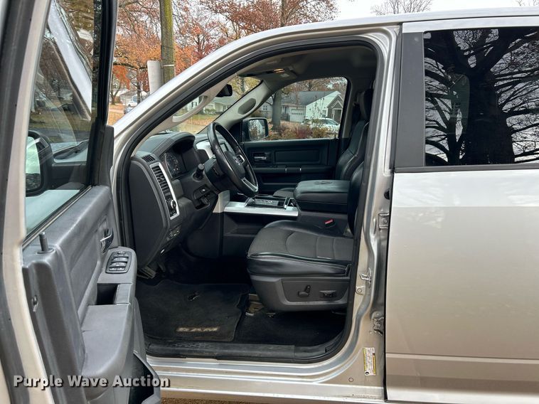 image for item NE9603 2009 Dodge Ram 1500  Crew Cab pickup truck