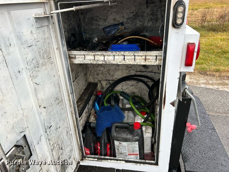 image for item NE9606 2011 Dodge Ram 5500 HD  utility / service truck