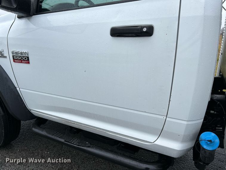 image for item NE9606 2011 Dodge Ram 5500 HD  utility / service truck