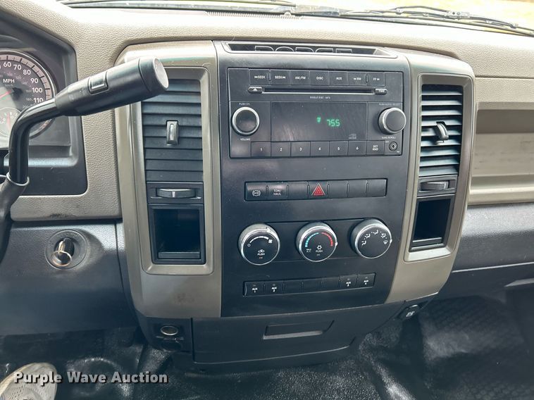 image for item NE9606 2011 Dodge Ram 5500 HD  utility / service truck