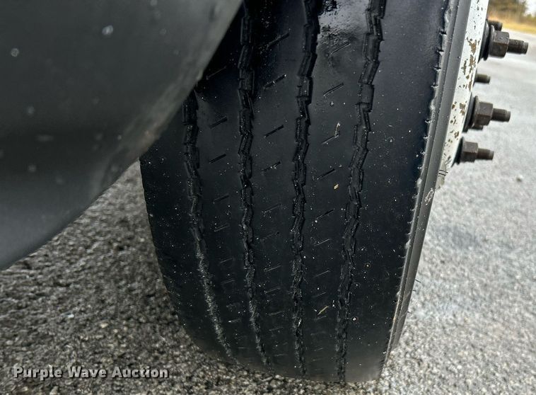 image for item NE9606 2011 Dodge Ram 5500 HD  utility / service truck