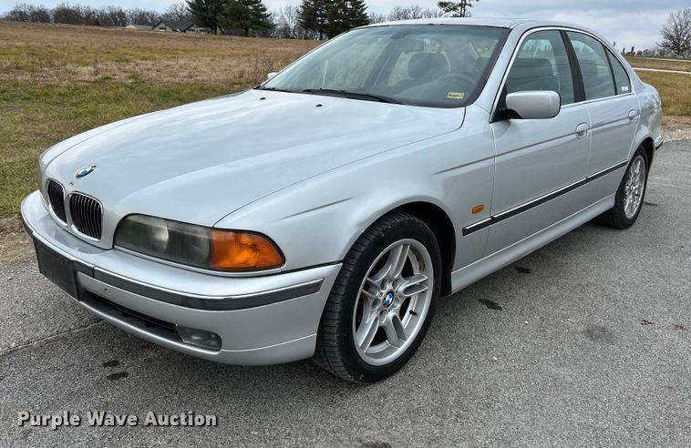 image for item NE9646 2000 BMW 540i