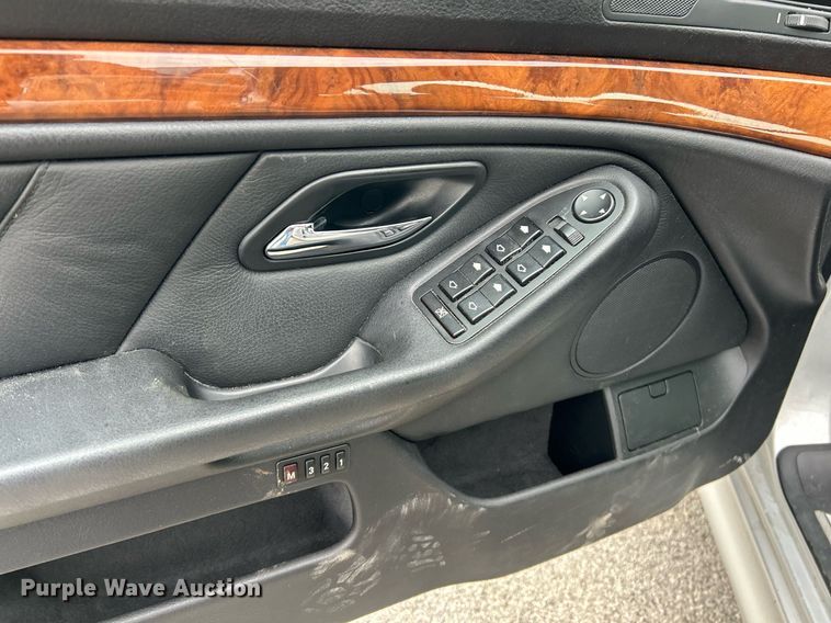 image for item NE9646 2000 BMW 540i