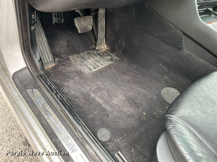 image for item NE9646 2000 BMW 540i