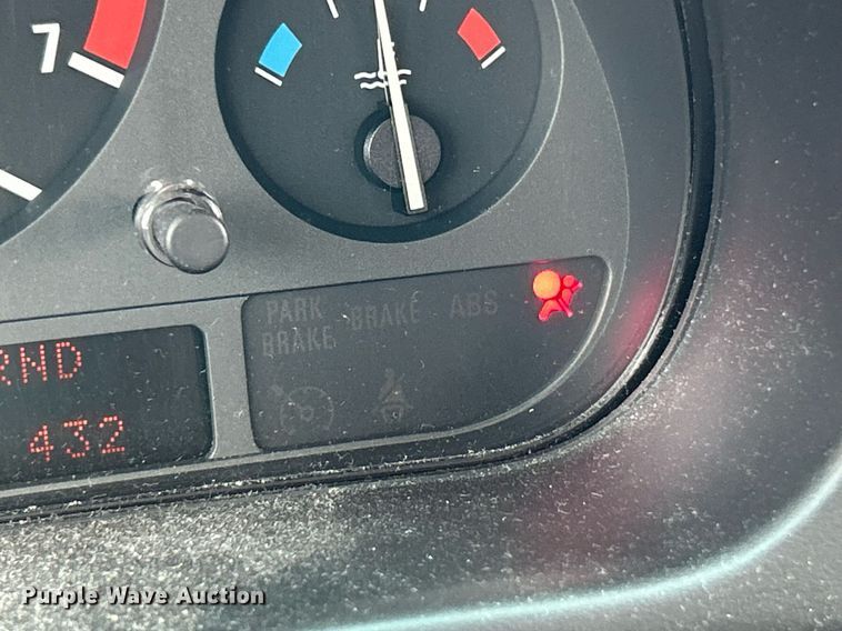 image for item NE9646 2000 BMW 540i