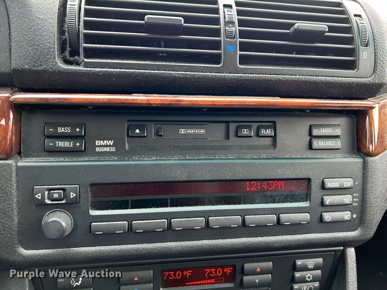 image for item NE9646 2000 BMW 540i