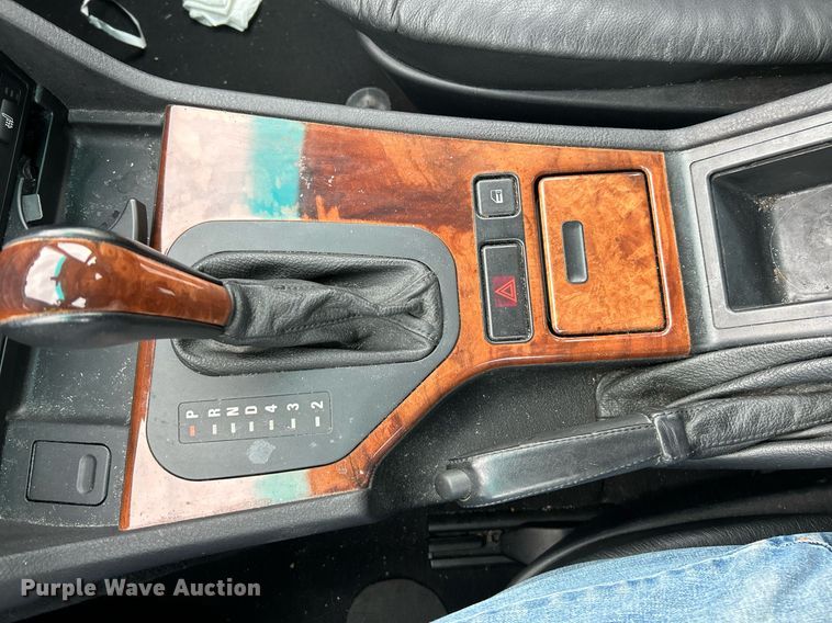 image for item NE9646 2000 BMW 540i