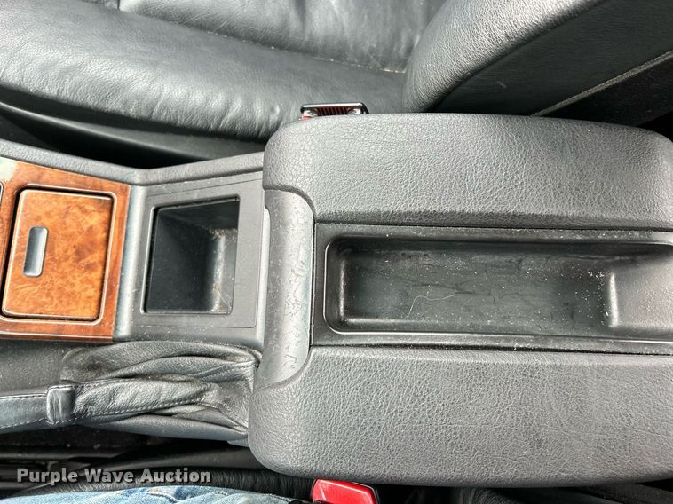 image for item NE9646 2000 BMW 540i