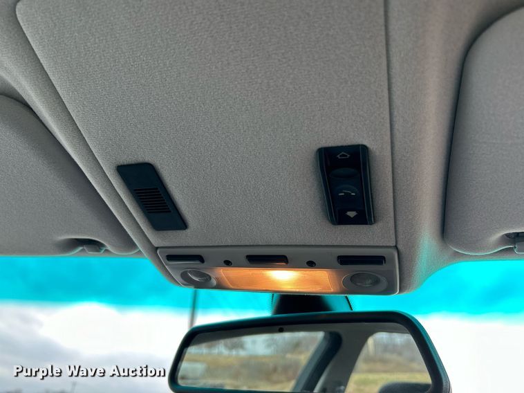 image for item NE9646 2000 BMW 540i