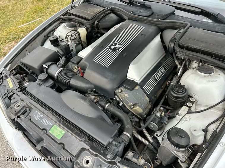 image for item NE9646 2000 BMW 540i