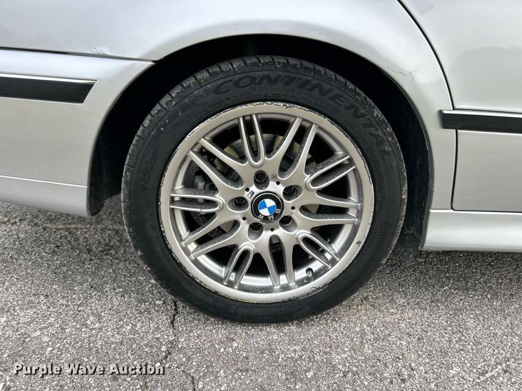 image for item NE9646 2000 BMW 540i