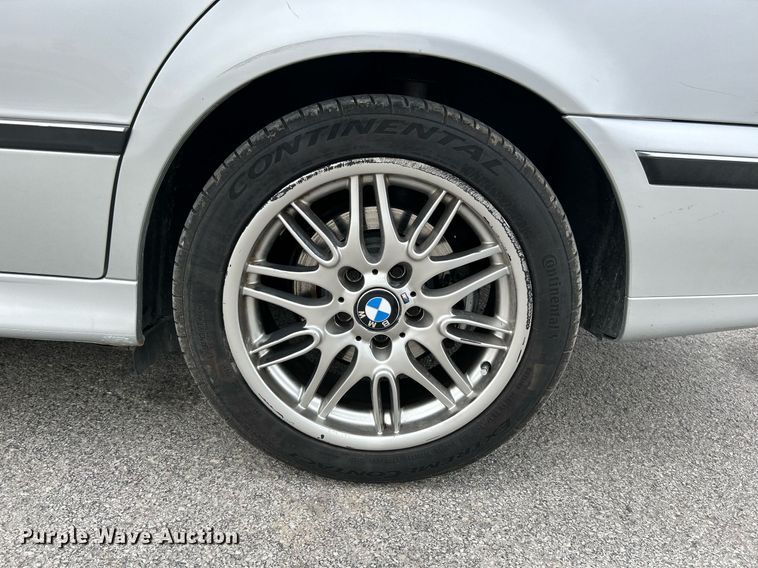 image for item NE9646 2000 BMW 540i