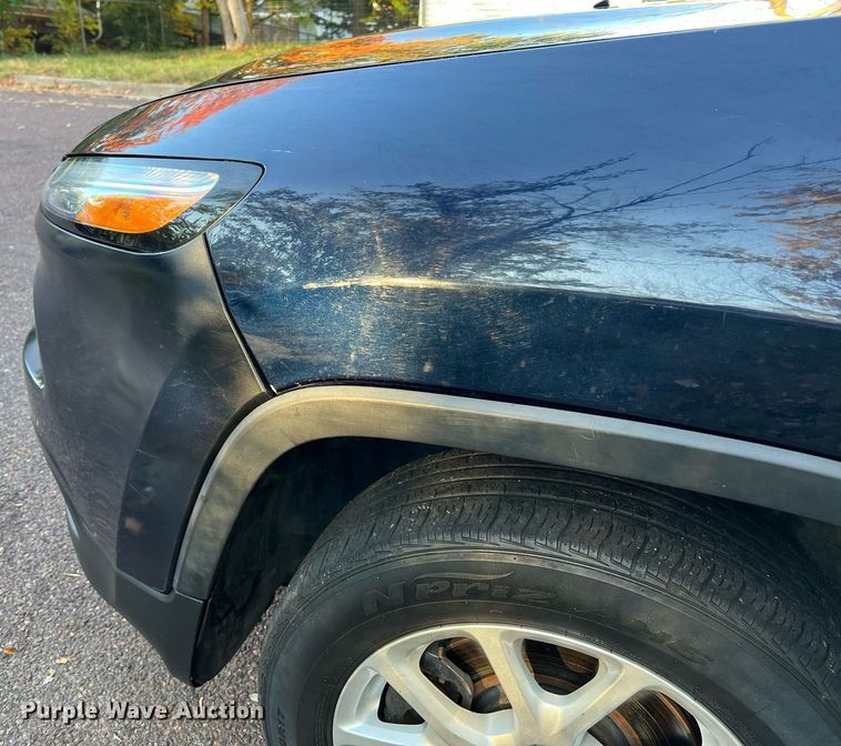 image for item NI9085 2016 Jeep Cherokee Sport  SUV