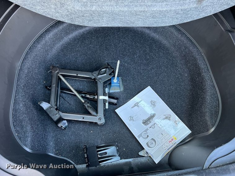 image for item NI9085 2016 Jeep Cherokee Sport  SUV