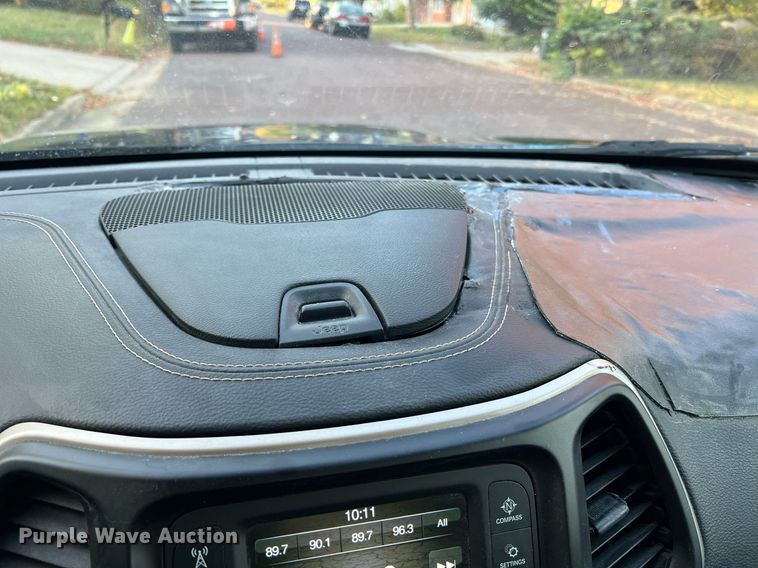 image for item NI9085 2016 Jeep Cherokee Sport  SUV