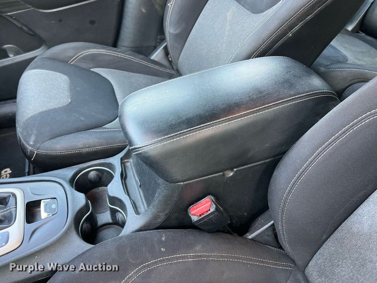 image for item NI9085 2016 Jeep Cherokee Sport  SUV