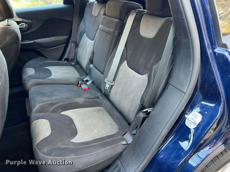 image for item NI9085 2016 Jeep Cherokee Sport  SUV