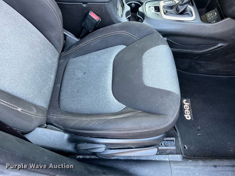 image for item NI9085 2016 Jeep Cherokee Sport  SUV