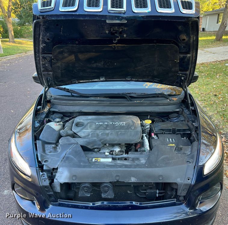 image for item NI9085 2016 Jeep Cherokee Sport  SUV